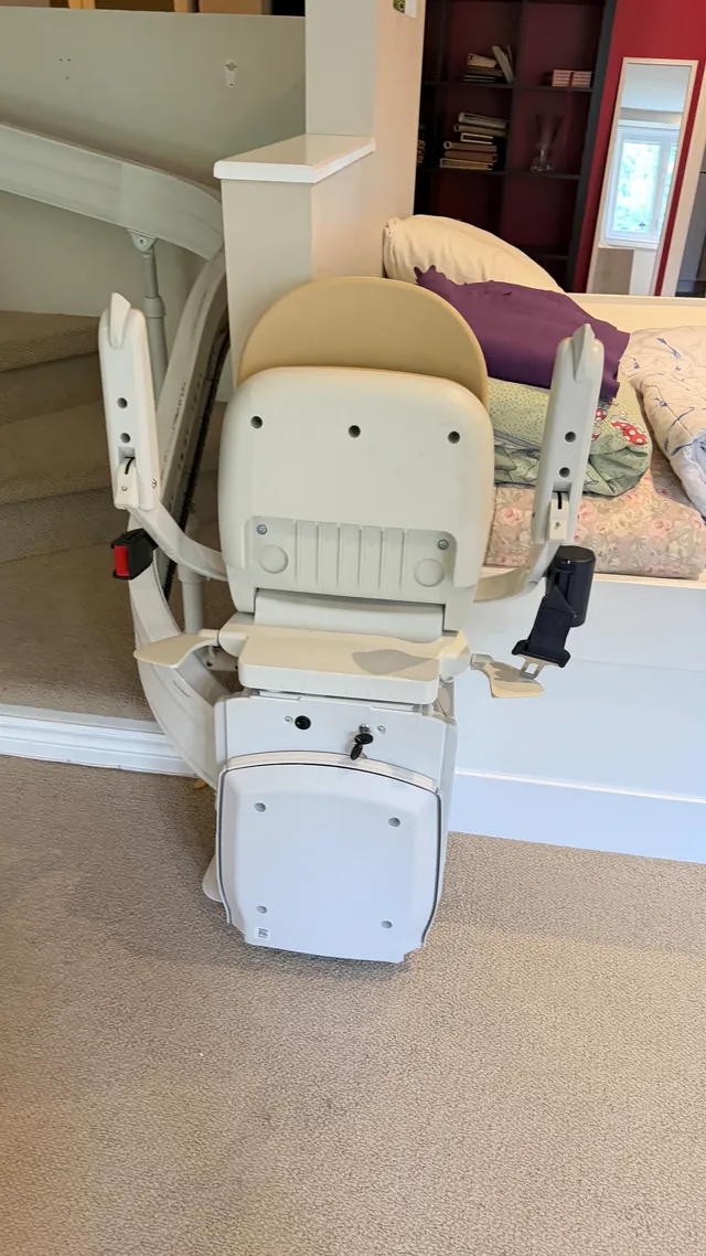 Photo 2 of Acorn Curve 180 Stair Lift (for standard L shaped stairs)